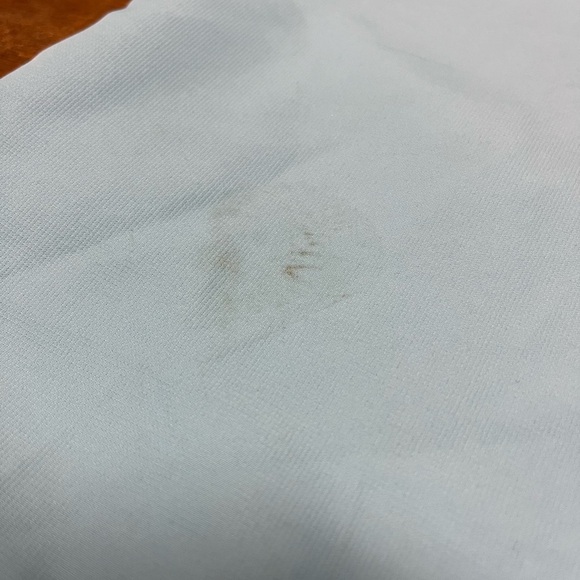 Realtree Fishing Shirt - Light Weight - Light Stain On Front - Blue - Size Med - Picture 2 of 5